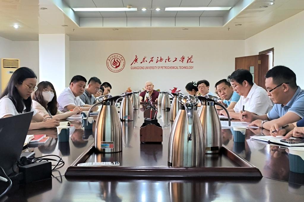 08EB7EAB5A6151942D00AE4B94B_8D558C99_18E35