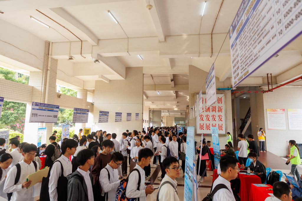 95146DBC920DF6591B383CE9861_E2544370_1C9BB