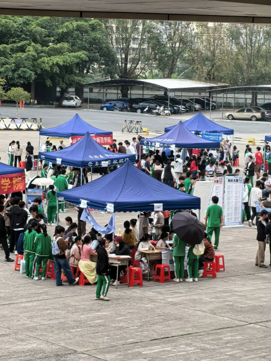 EB05327CFE12212D56CFEBB1E35_E4020ABE_B6CF0