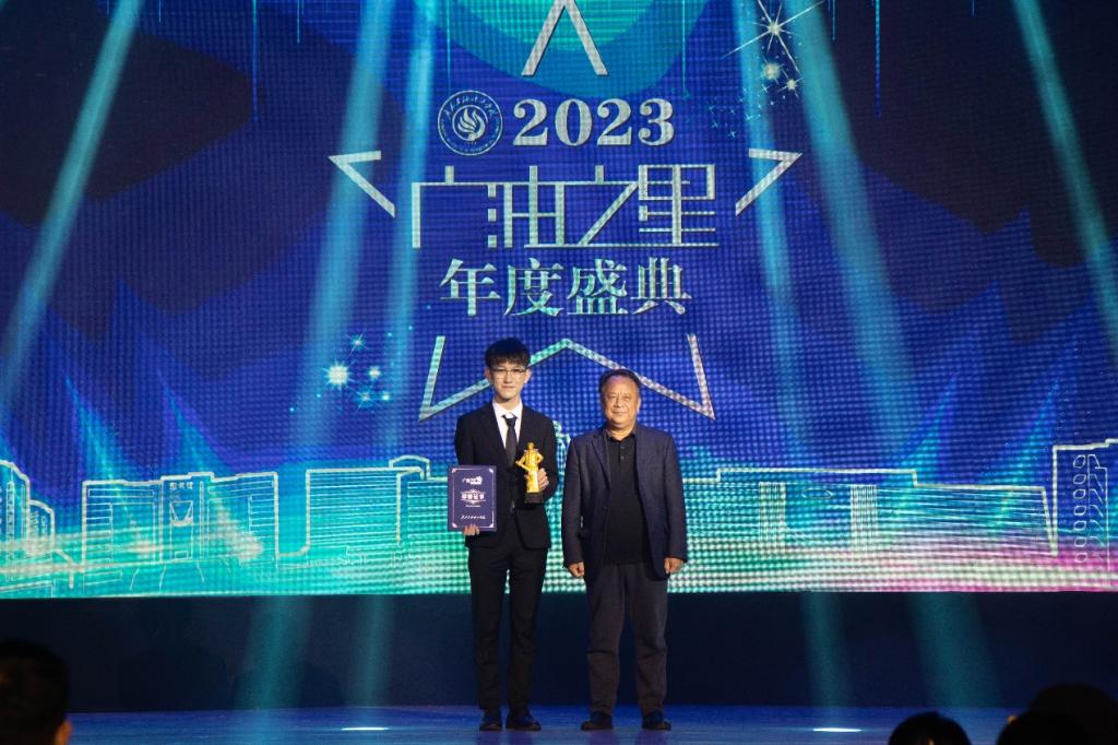 09F3FAFCEDD348BF59480C78E1B_C840DBAE_1AE8F