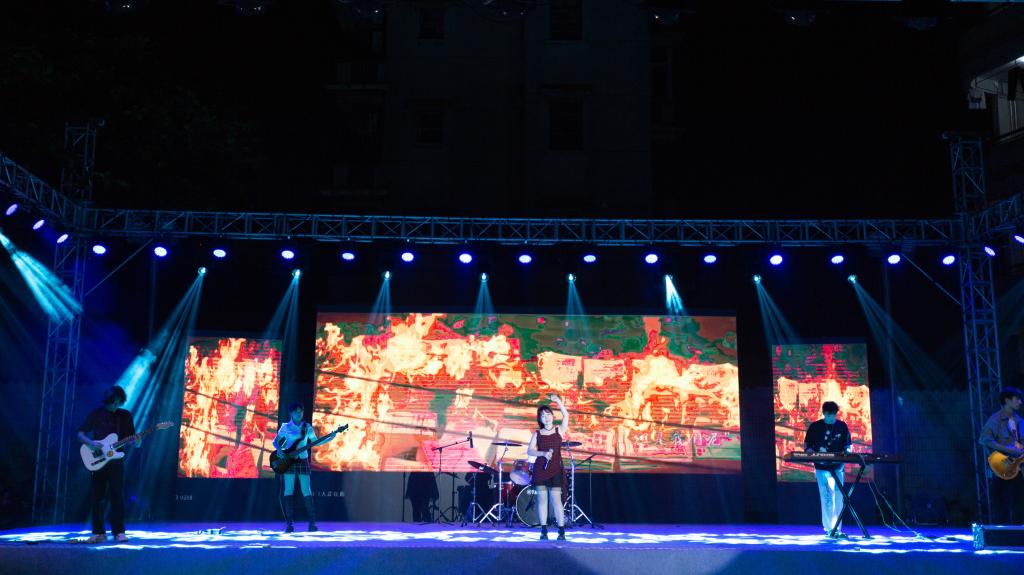 AB30872A22832AD8EF01E037C1A_DAC29744_135FE