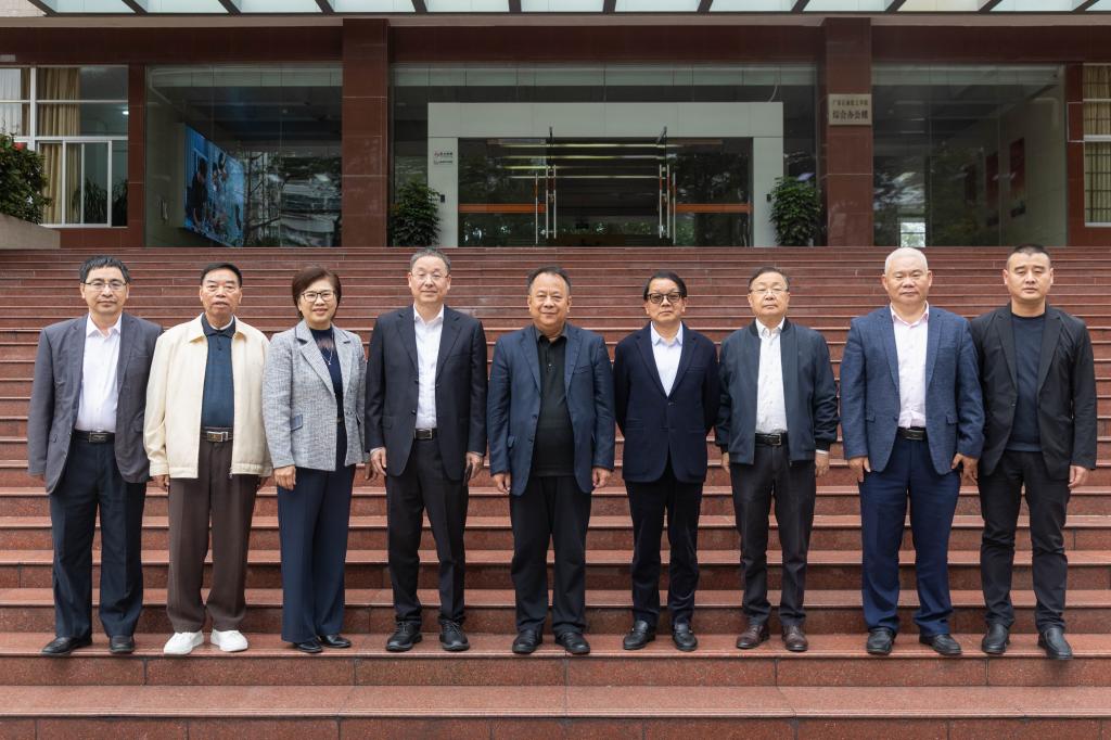 F4633E9B933B22A759534F72C3C_D42C9D29_1BF18