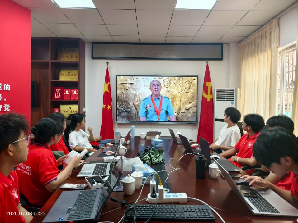 A12318BA0550D82AEA9A51D51FC_52475E59_D3EDB