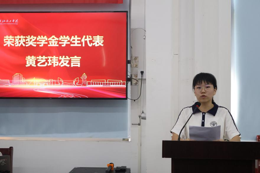 C499DAED068FEA253C823DDB631_9AAAFEA7_4BE02