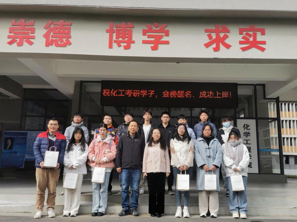 26487365F0033E274CC3BB7343E_BE81EDC3_198F4