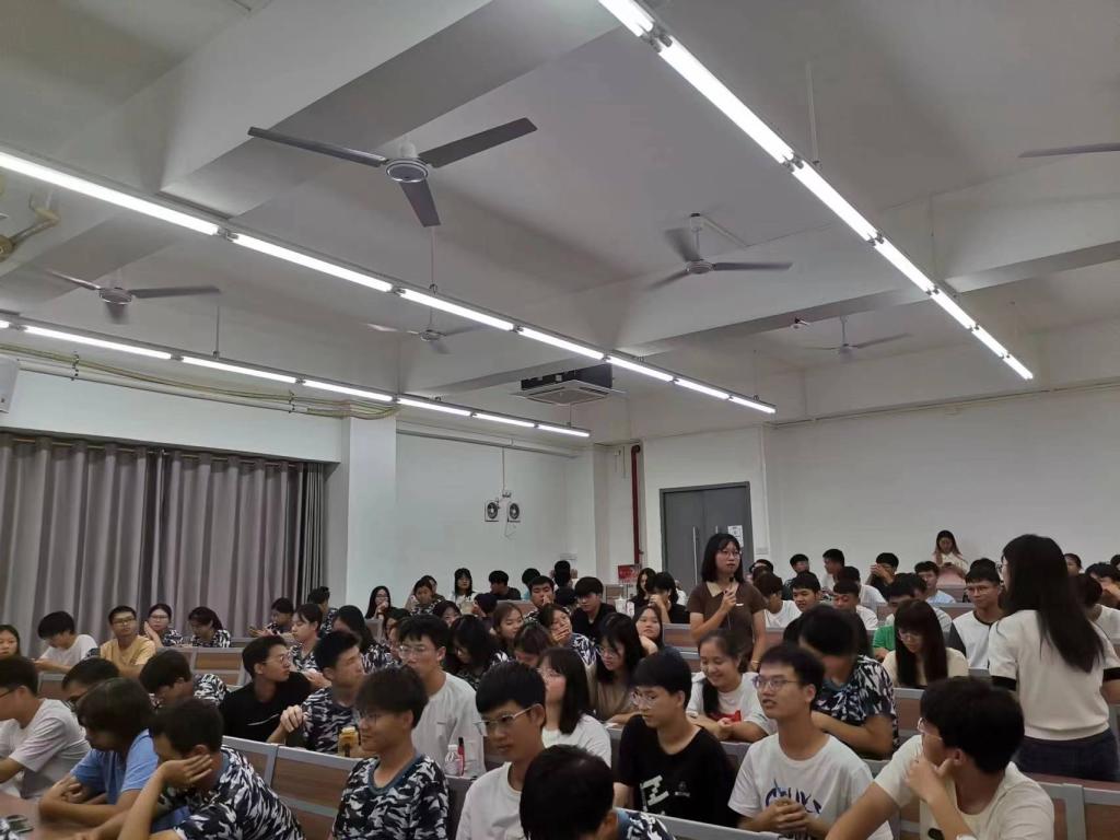 EF0C5B91B2910A34AC5BEC81F01_0E383577_15874