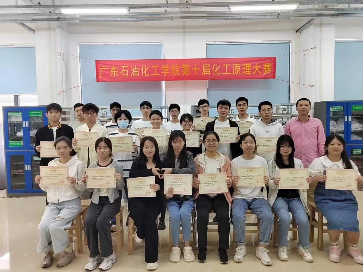 5B06C099F0AE98CF4D4B37E7D44_250083EA_380FE 5B06C099F0AE98CF4D4B37E7D44_250083EA_380FE