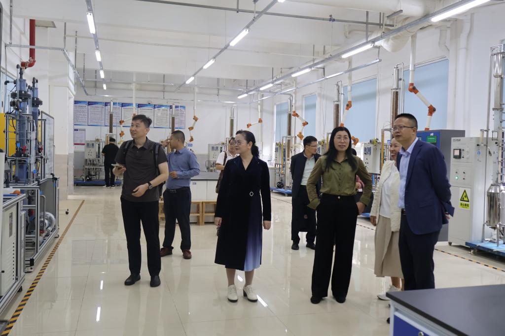 1FEBFEAC965B8A7E8EB86D7F422_3BD18A0F_15EFE