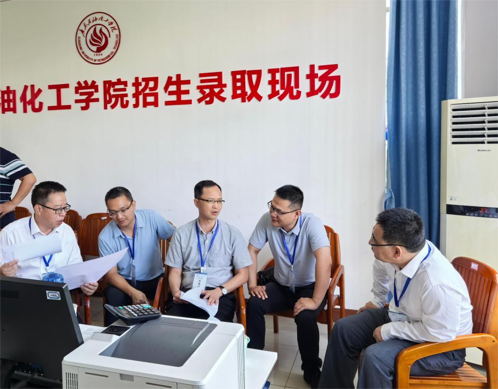 81526CFEB1C053FEA20B6BC674A_44E53C50_18ED0