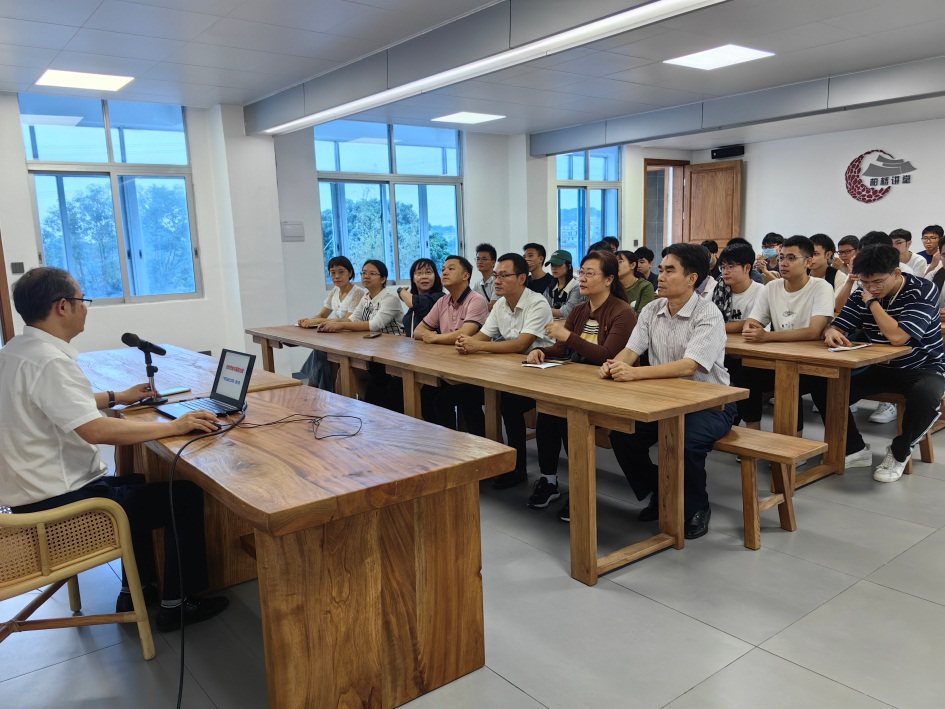 18B78C855EC164A84DA8F576898_AE2B83D4_D682F