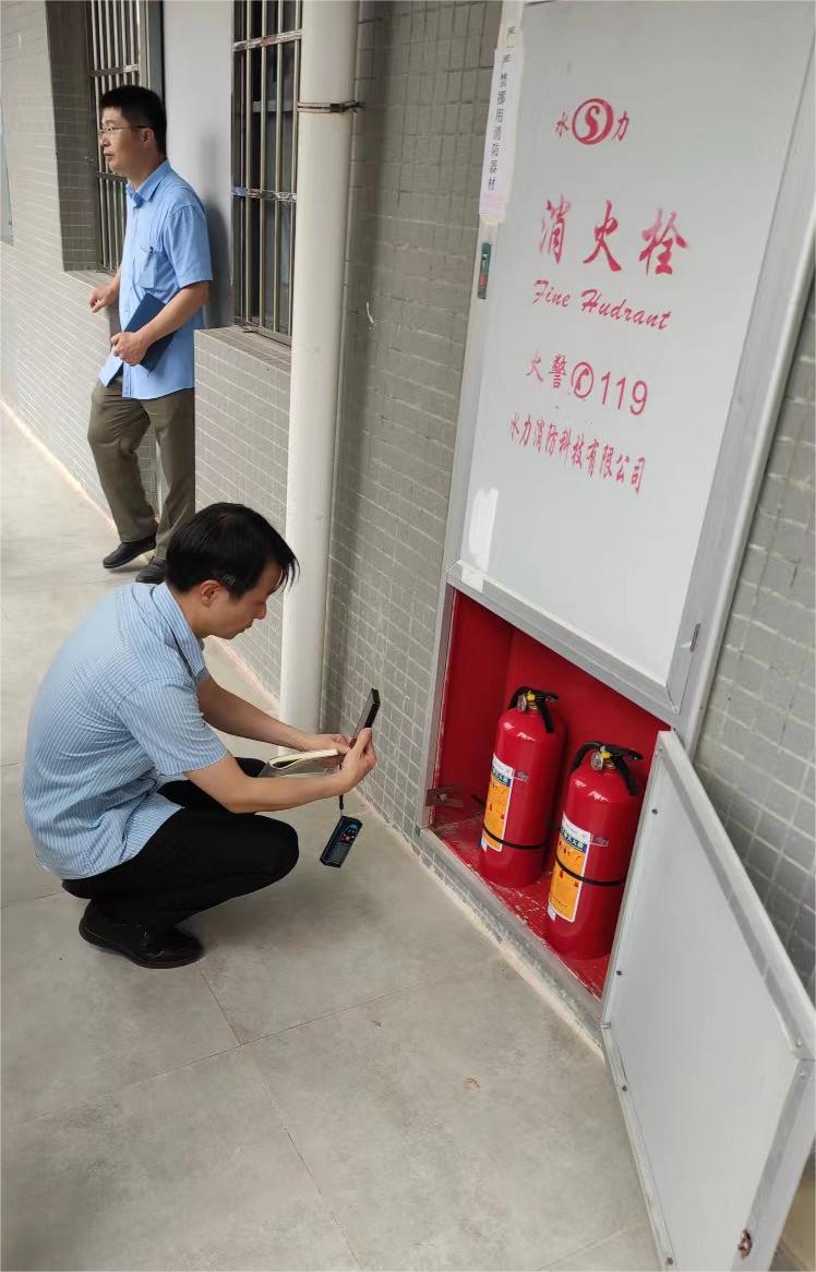 4039FB3C21DB5E5F8CA54075745_36F523EC_18B39