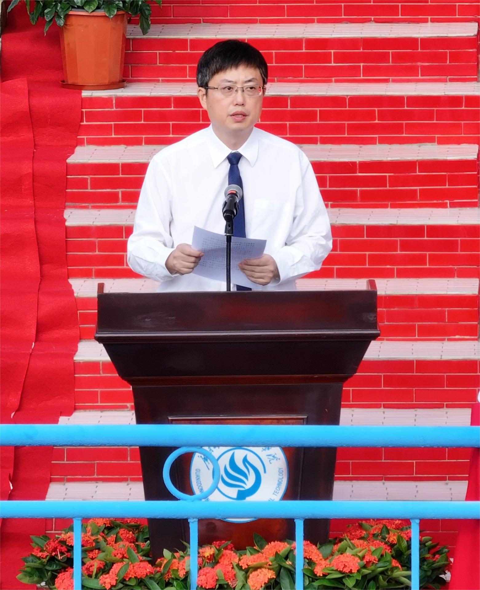 608043A0D9C928D01CBF79CF72C_D8FB1B26_4CF78