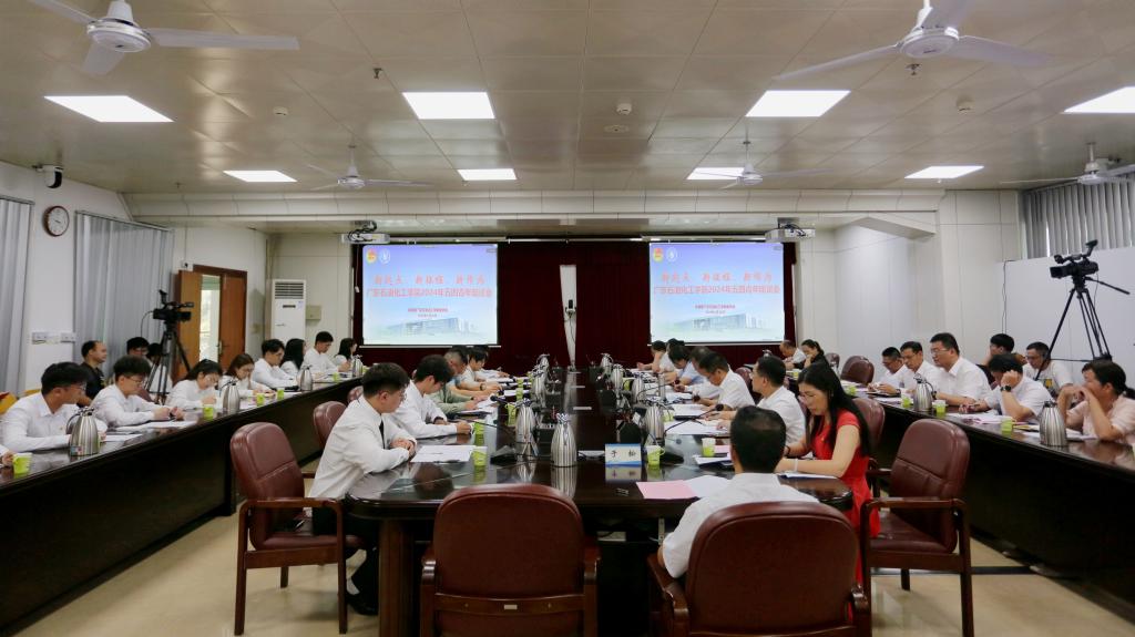 1D8CA66E4B9173EFB263629EDD5_8DAD93B1_12FF9