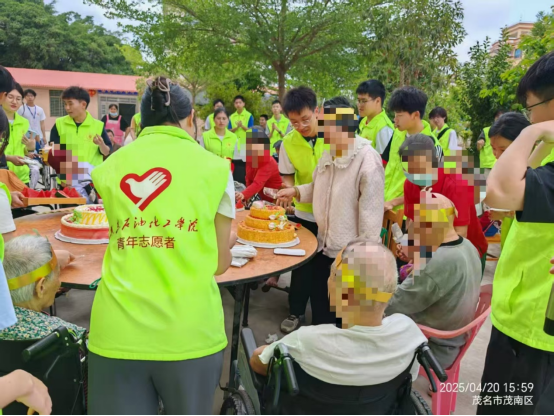 ACC8DE6F65533C288040FEB1436_C729CAF1_E18C0 ACC8DE6F65533C288040FEB1436_C729CAF1_E18C0