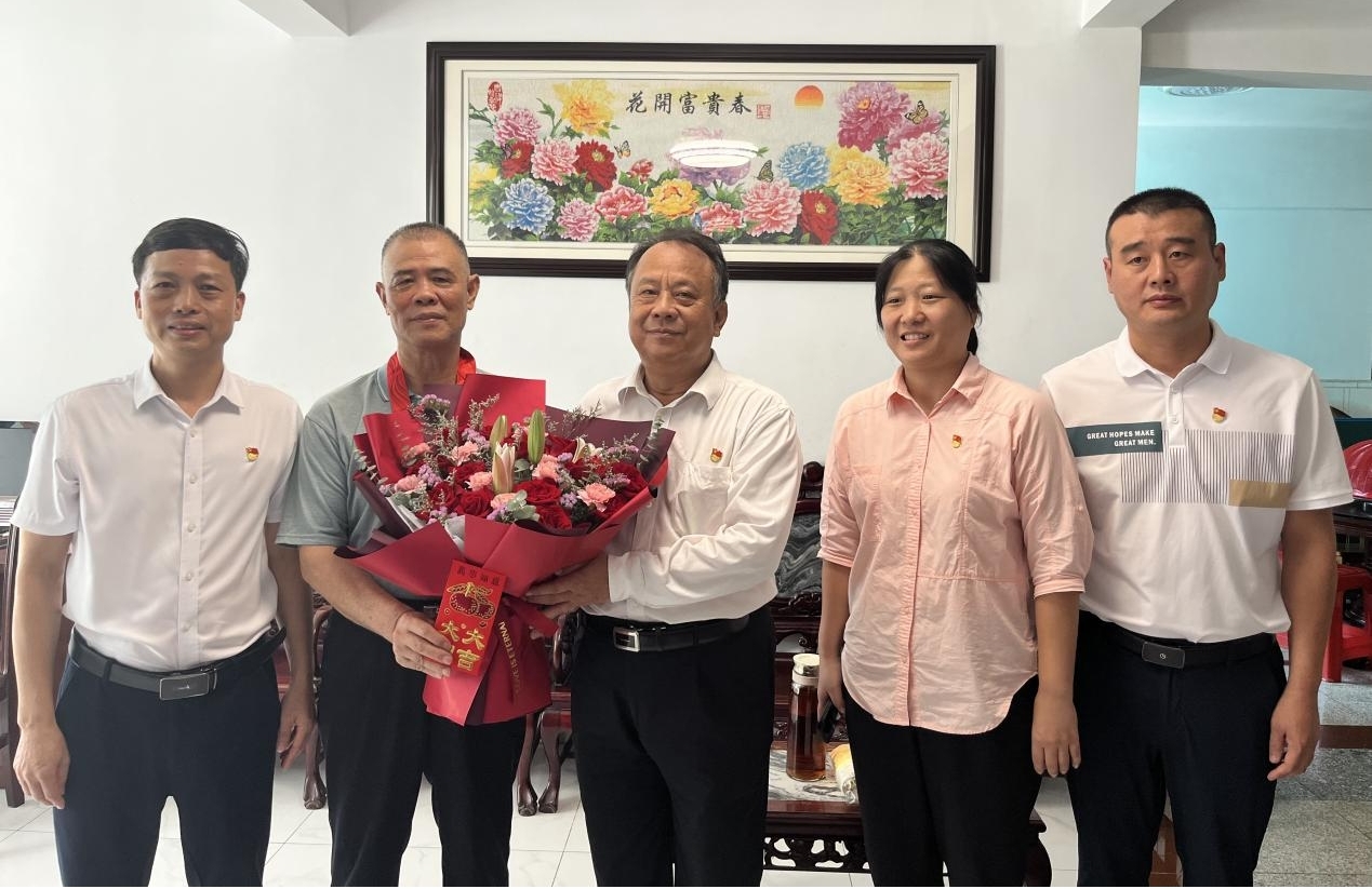 C3901D3F3E8C2F7BA29A997B658_3DE2C132_850BB C3901D3F3E8C2F7BA29A997B658_3DE2C132_850BB