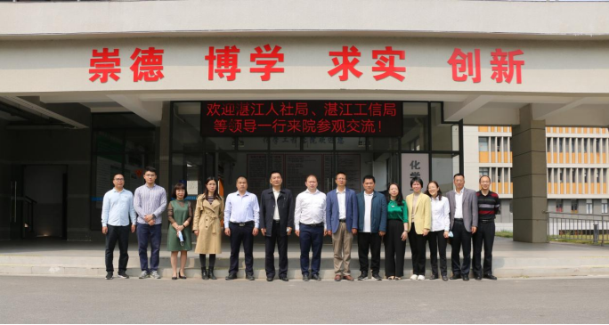 4EB6FC03977F18DB250D2DFD3E4_AFFDAB77_F44F8 4EB6FC03977F18DB250D2DFD3E4_AFFDAB77_F44F8