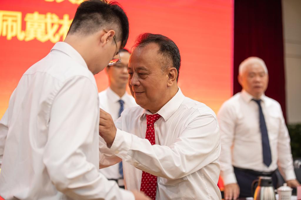 04477BA3396CC498A1C58CC833F_C9DDACC6_F228