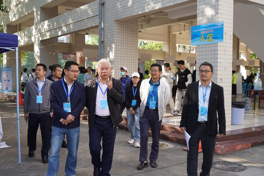 E8B86AA2C98F6973D4652501EDA_1CE25DE4_1D56E