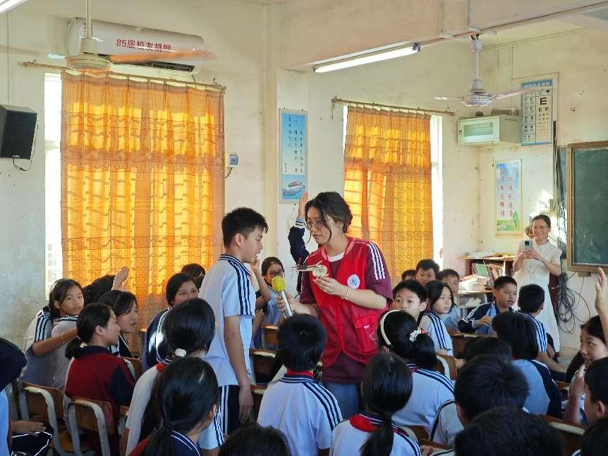 B84AA0C1DF70F4AED25FB5111DB_4427784B_C155F